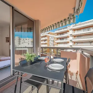  Appartement Riviera Française 50m De La Plage, Avec Piscine France